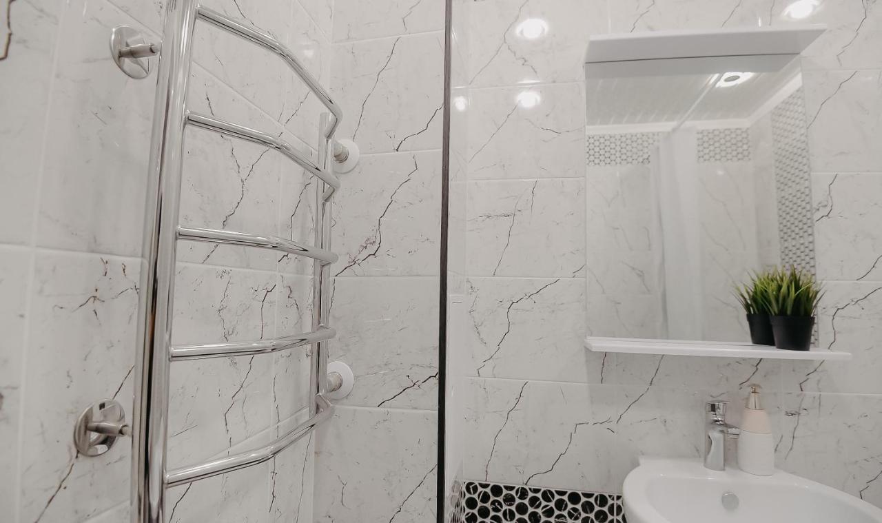 Vip Апартаменты Однокомнатная Квартира Uralsk Exteriér fotografie